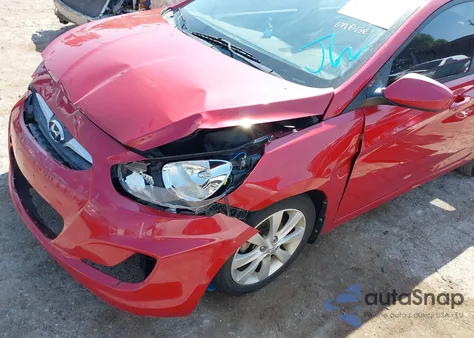 2012 Hyundai Accent Se z USA, uszkodzony, nr VIN KMHCU5AE1CU038046